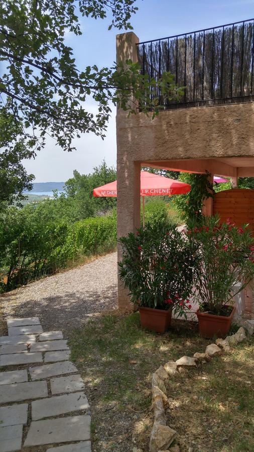 Les Altheas Villa Bauduen Bagian luar foto